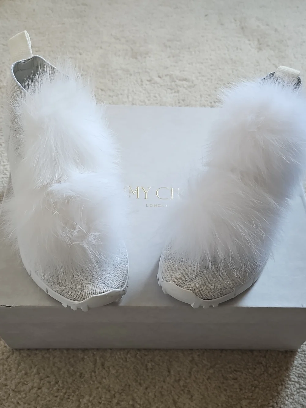 🛑 JIMMY CHOO Norway Pom Pom Sneakers